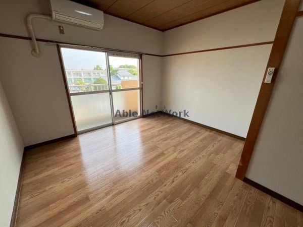 リビングダイニング