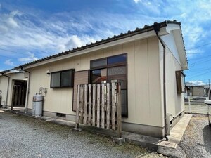 奥野貸家外観写真