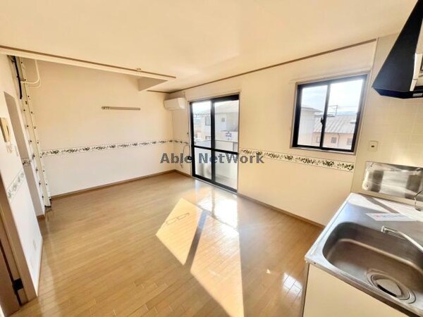 リビングダイニング