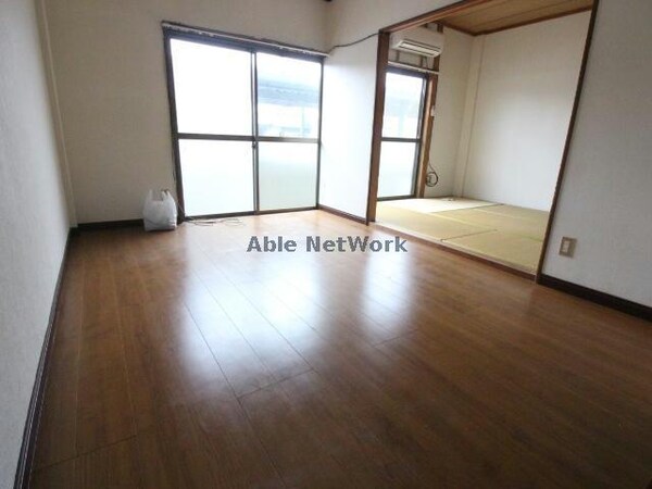 リビングダイニング