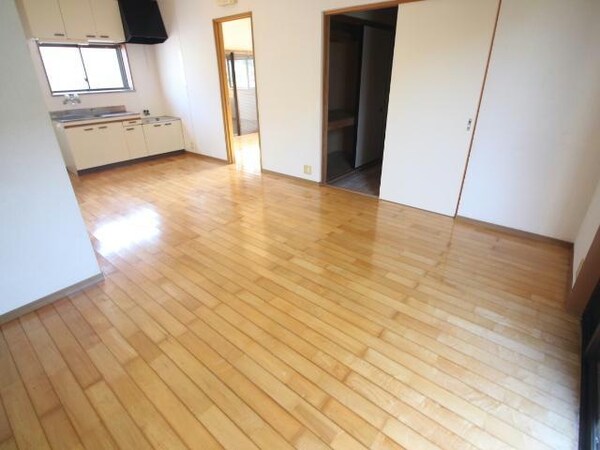 リビングダイニング