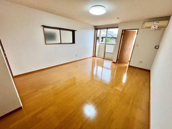 リビングダイニング