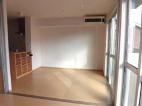 リビングダイニング