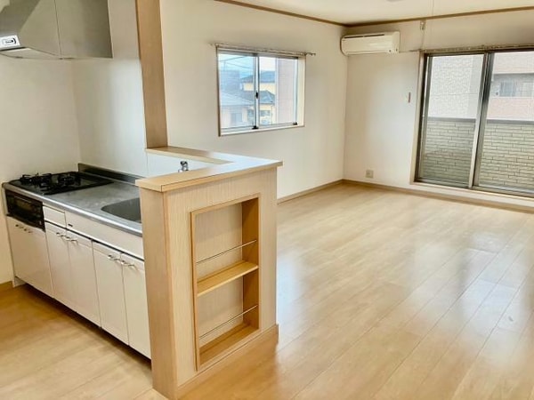 リビングダイニング