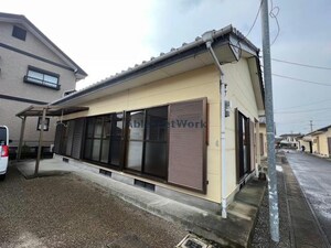 東貸家（久保原）外観写真