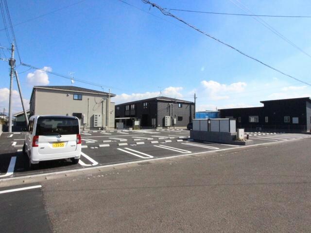 物件外観写真2　(左Ⅰ　右Ⅱ)