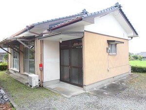 前原貸家外観写真