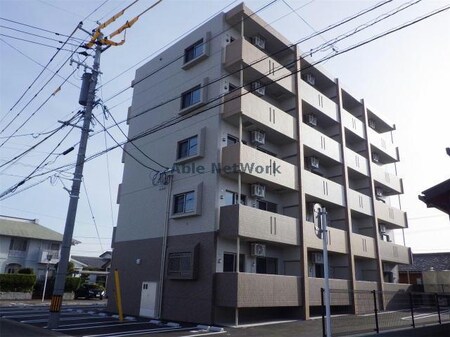 アヴェニール外観写真