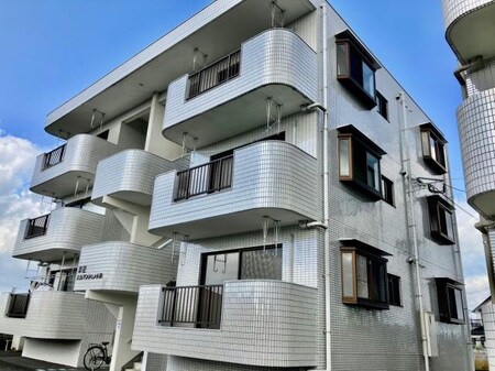 末吉大丸マンションA棟外観写真