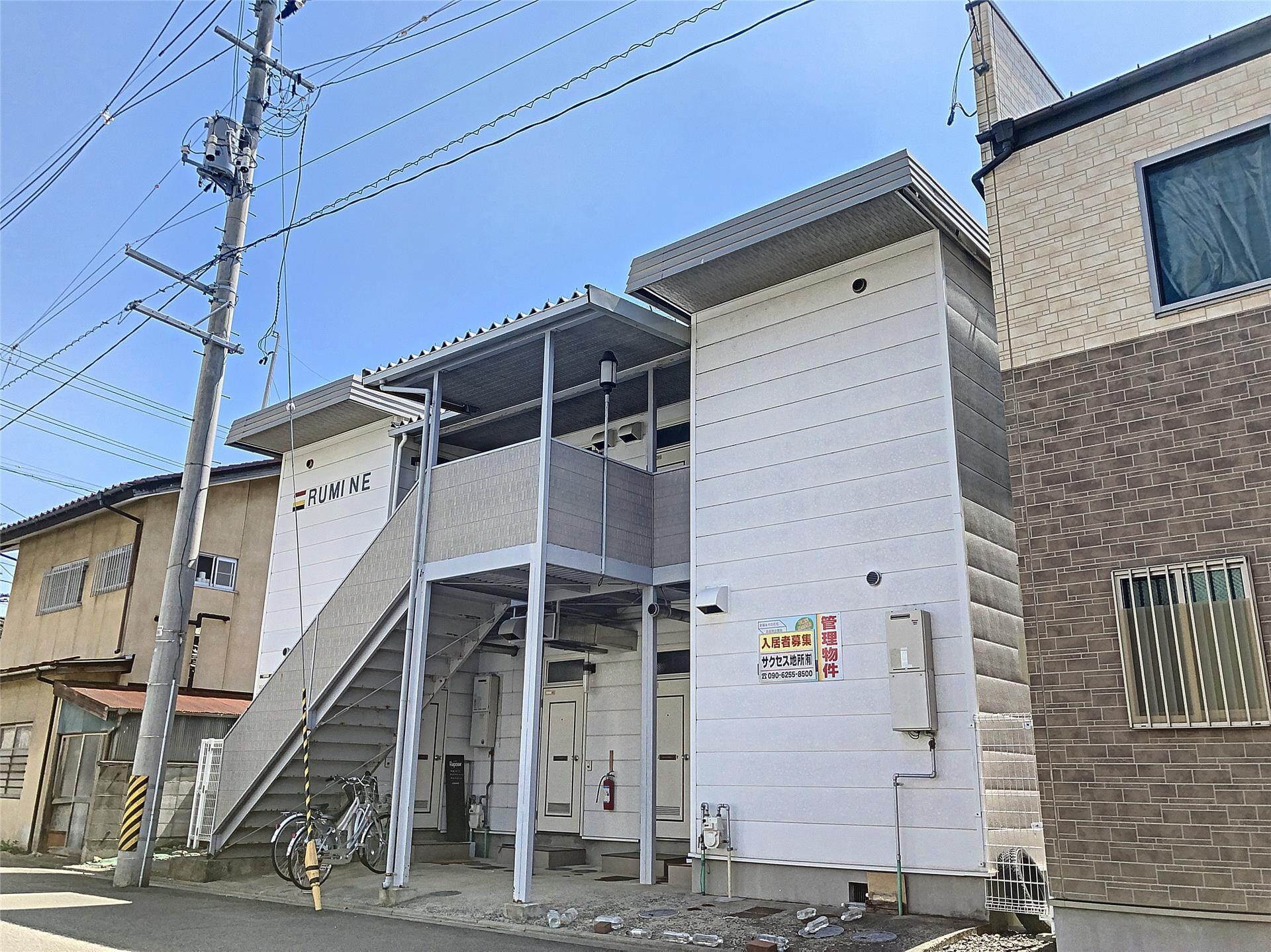 物件外観写真1　