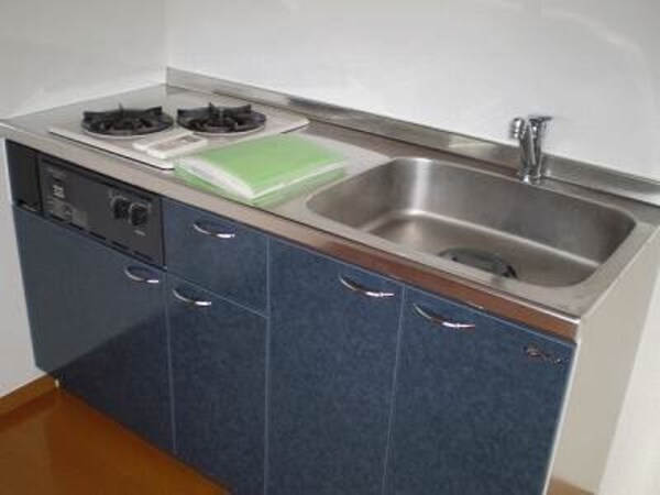 キッチン(別のお部屋の写真です。実際とは異なります。)
