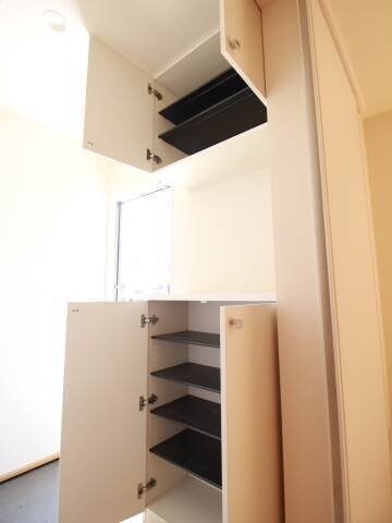 物件内観写真18　(シューズＢＯＸ)