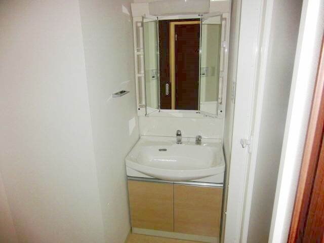 物件内観写真11　(洗面)