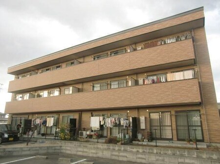 リバティ外観写真
