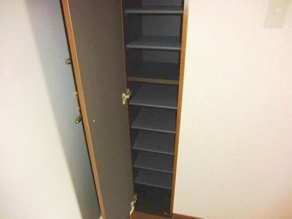その他(玄関収納)