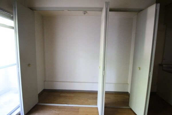 収納(同タイプのお部屋の写真です)