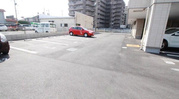 駐車場(駐車場)