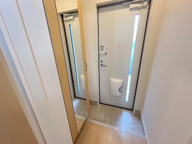 物件内観写真10　(玄関（イメージ）)