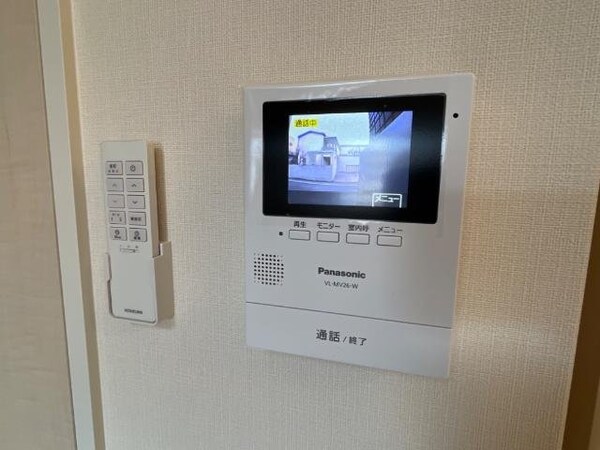 セキュリティ(カメラ付インターホン（イメージ）)
