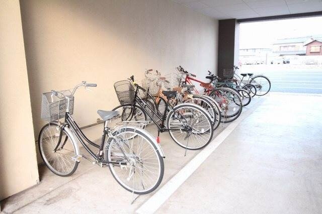 物件内観写真31　(駐輪場)