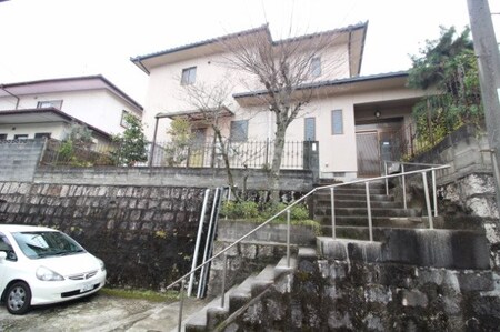 谷万成戸建外観写真