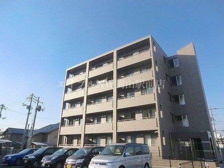 Real鹿田外観写真