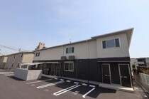 トレスセドロ新保の外観写真