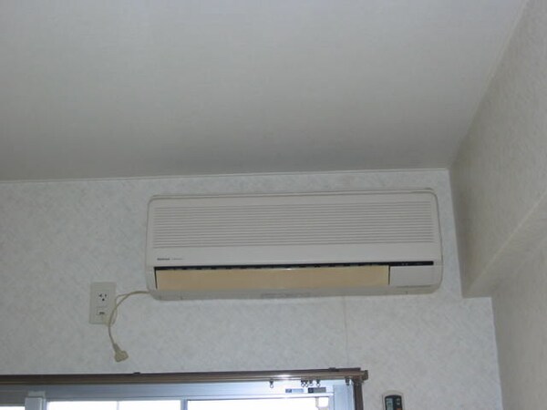 空調設備(206　エアコン)