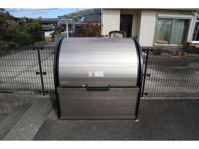 物件外観写真5　(ゴミステーション)