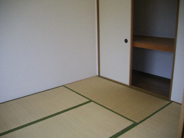 物件内観写真12　(和室)