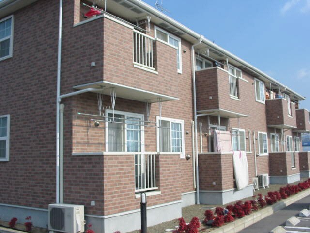 物件外観写真2　(Ｂ棟　南)