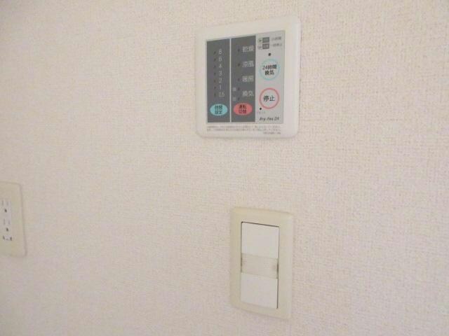 物件内観写真23　(浴室乾燥)