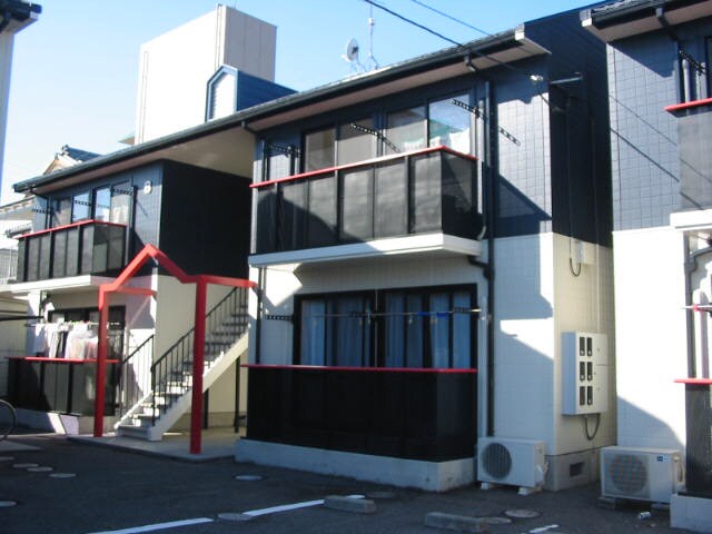 物件外観写真1　(Ｂ棟)