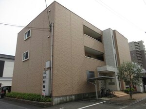 アンビシャス外観写真