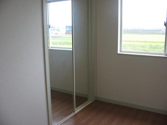 物件内観写真8　(202　洋室)
