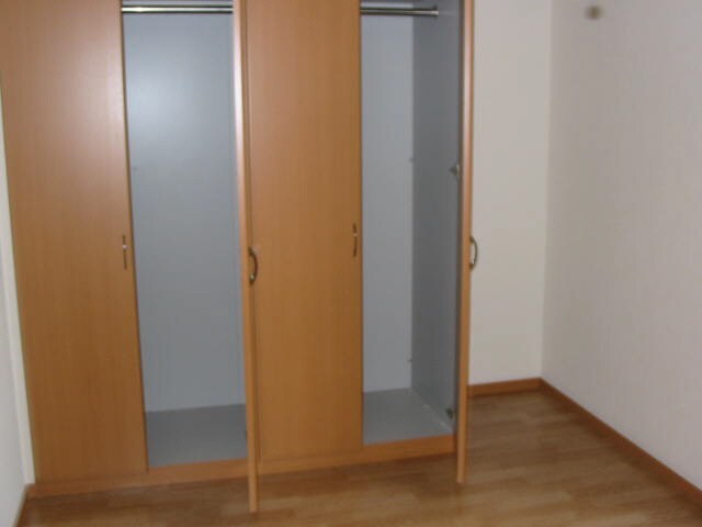 物件内観写真7　(202　ＬＤＫ　収納)