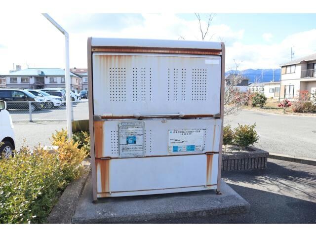 物件外観写真4　(ゴミステーション)