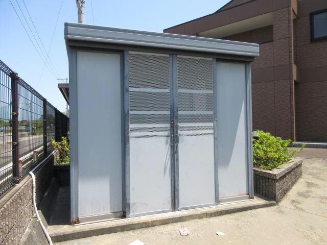 物件外観写真7　(ごみステーション)