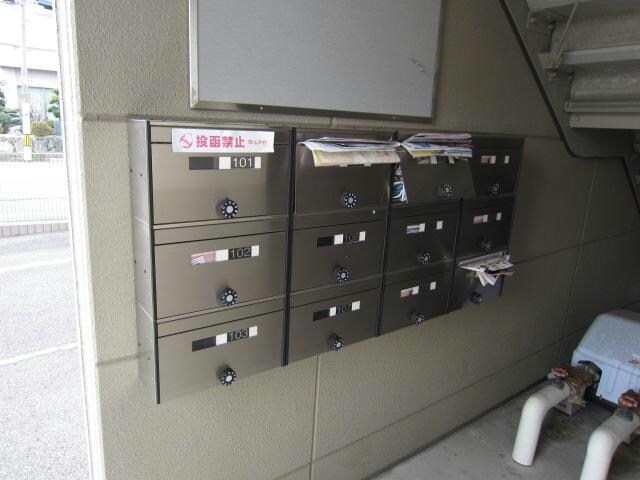 物件外観写真5　(メールボックス)