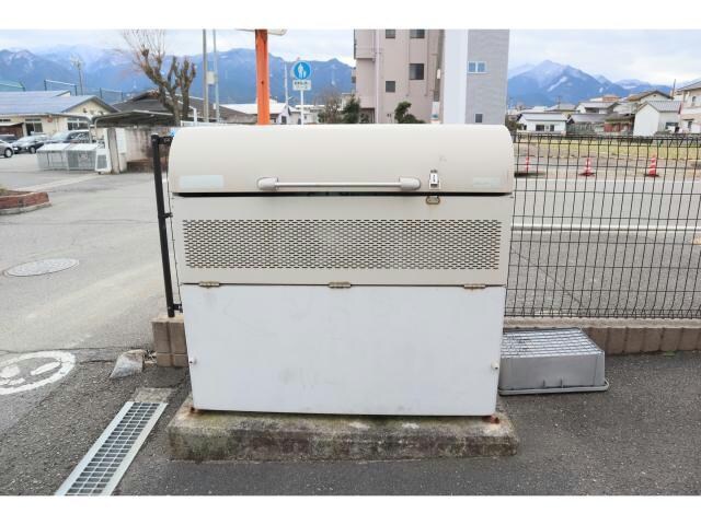 物件外観写真6　(ゴミステーション)