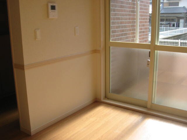 物件内観写真7　(103　ＬＤＫ)