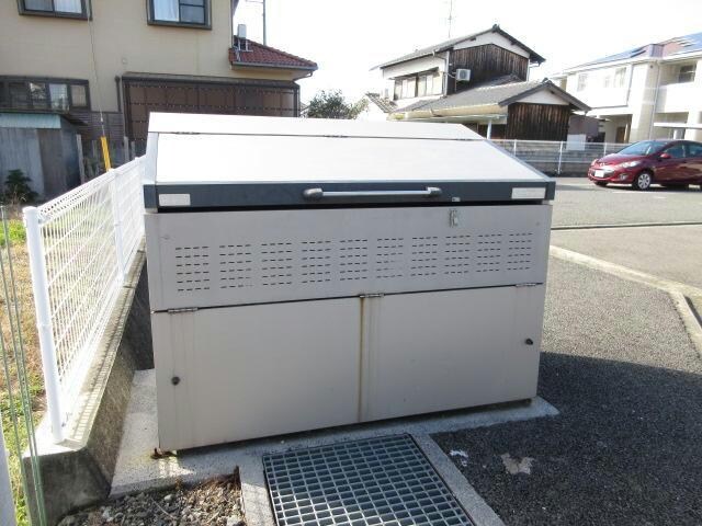 物件外観写真5　(ゴミステーション)