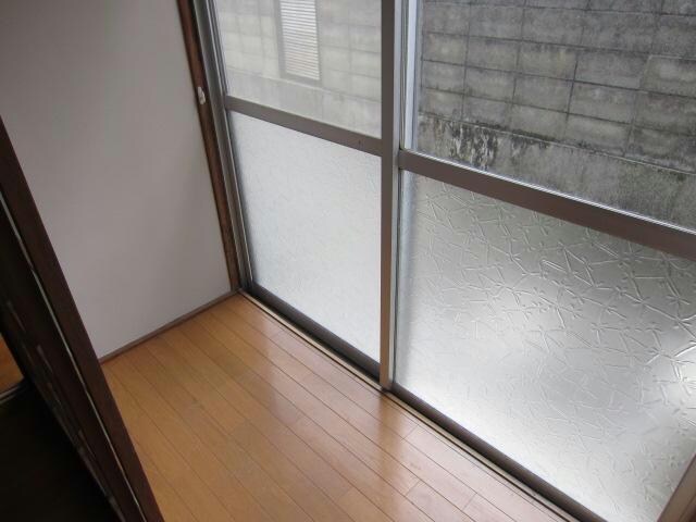 物件内観写真17　(縁側)