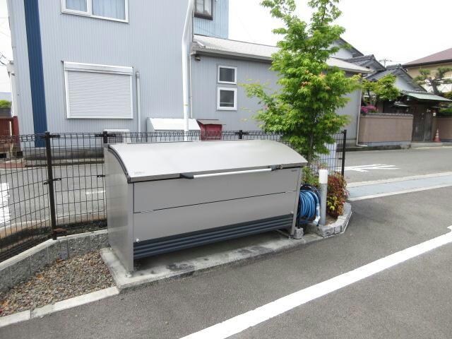 物件外観写真4　(ゴミステーション)