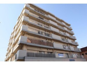 ロイヤルハイツMITSUYA外観写真