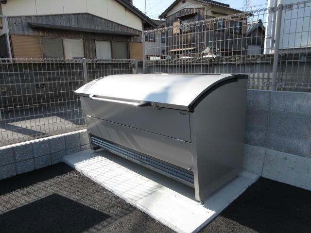 物件外観写真4　(ゴミステーション)