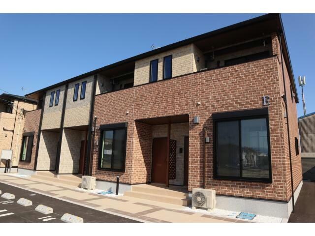 物件外観写真1　(E)