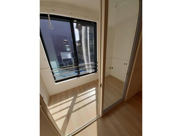 物件内観写真14　(サンルーム)