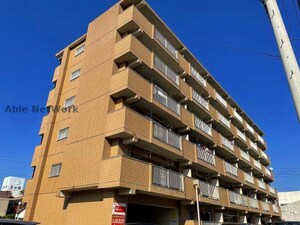 アーバンコート泉宮外観写真