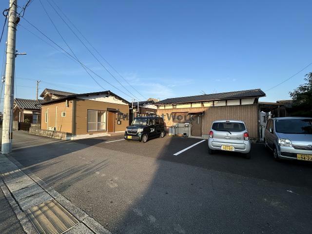 中西町5-9貸家